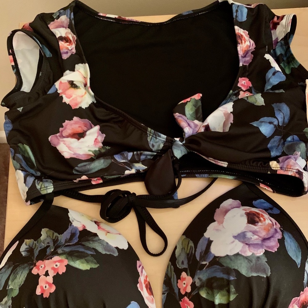 2 pc Swimwear Tops